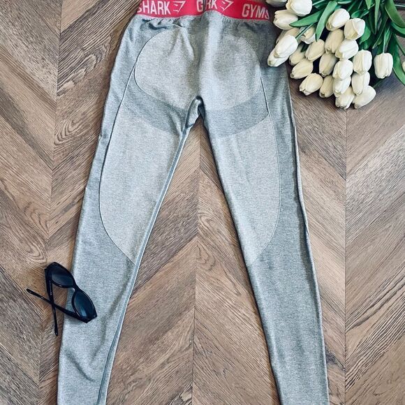 ♥️ GymShark Grey Leggings with Pink Waistband (new with out tags) size Medium V3 - Picture 6 of 14